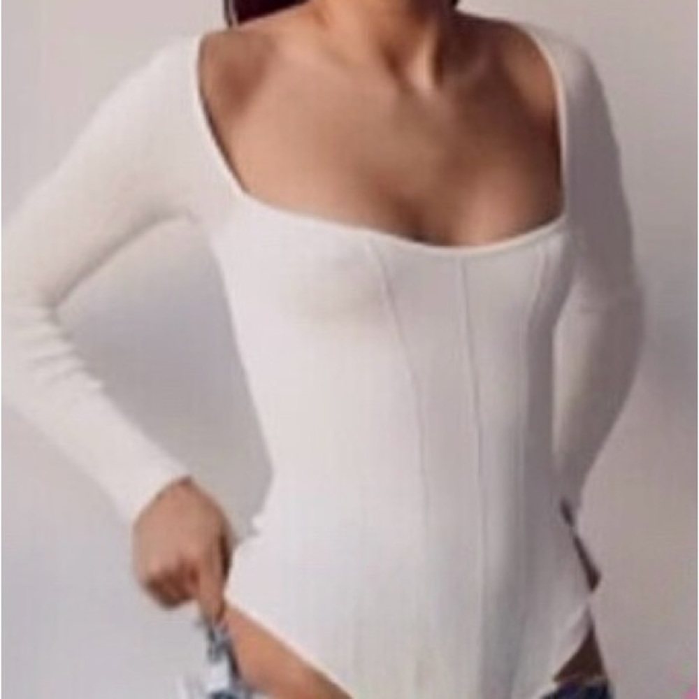 Zara Seamless Contour Ribbed Ivory Long Sleeve Bodysuit